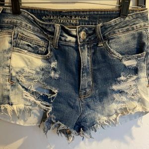 American Eagle Hi rise shorts